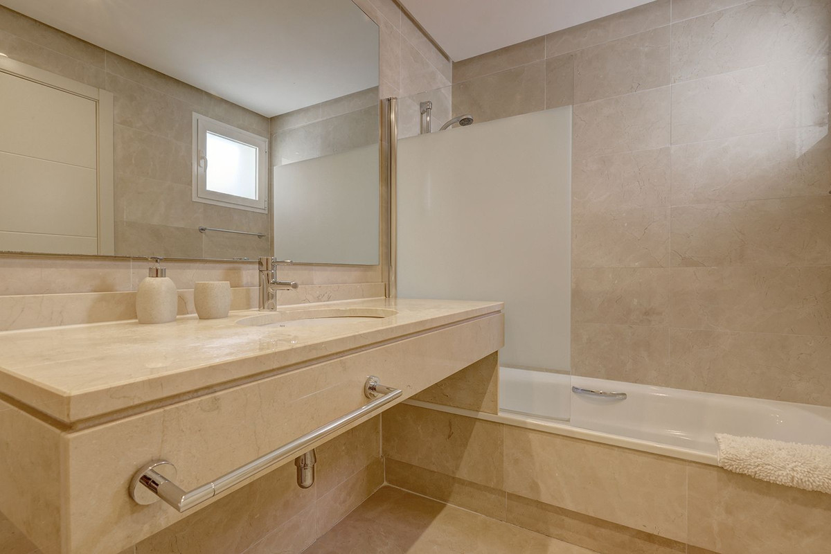 2 Bed Apartment for sale in Casares Costa Del Sol, Málaga, Spain