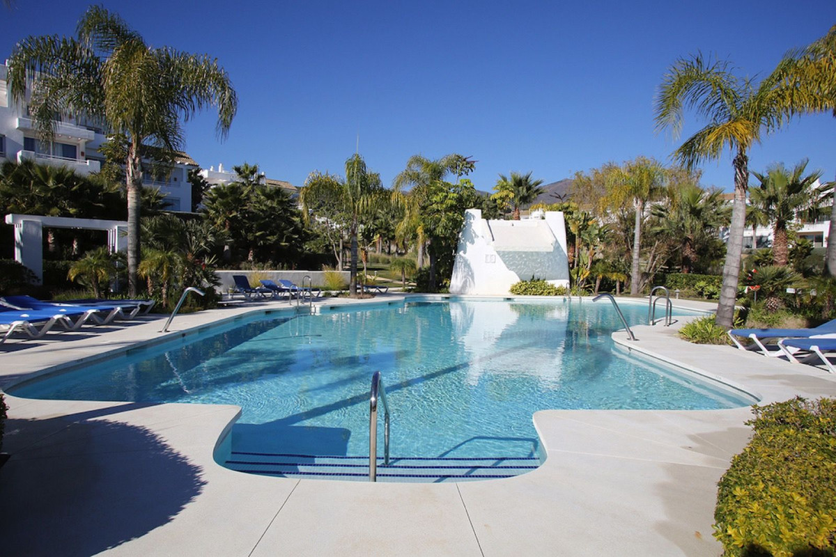2 Bed Apartment for sale in Casares Costa Del Sol, Málaga, Spain