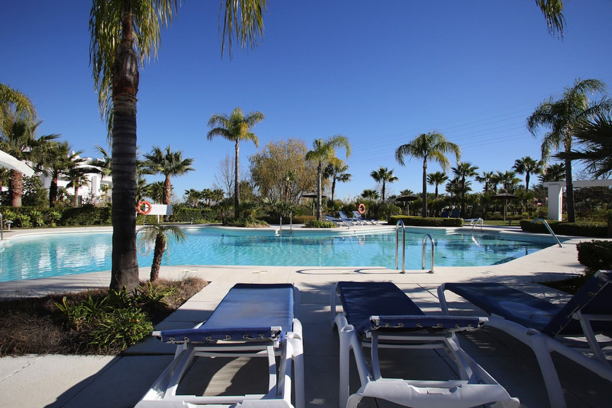 2 Bed Apartment for sale in Casares Costa Del Sol, Málaga, Spain