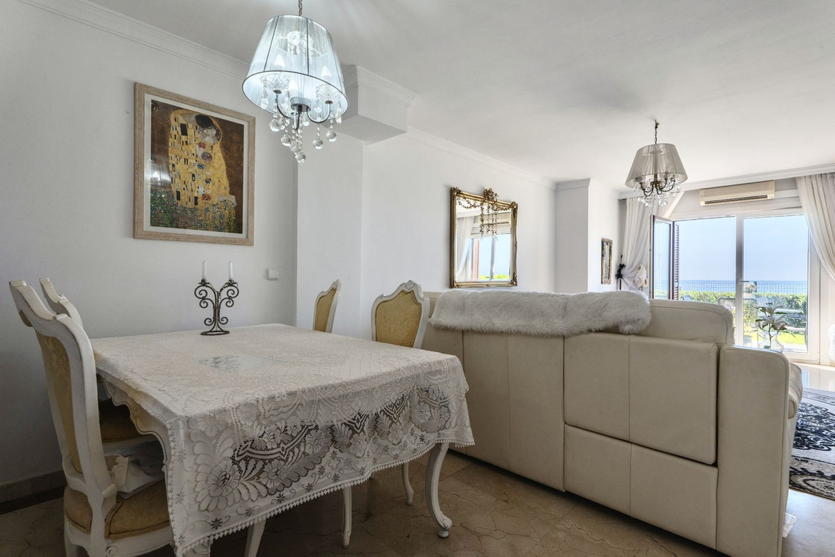 3 Bed Apartment for sale in Estepona Costa Del Sol, Málaga, Spain
