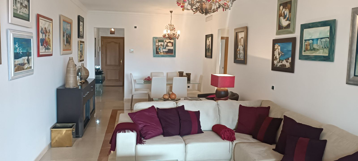 Se vende Apartamento Planta Media de 2 dormitorios en Costa Del Sol, Málaga, España