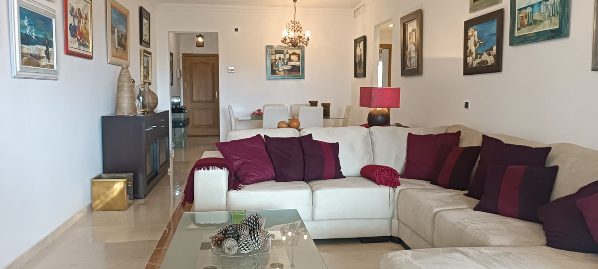 Se vende Apartamento Planta Media de 2 dormitorios en Costa Del Sol, Málaga, España