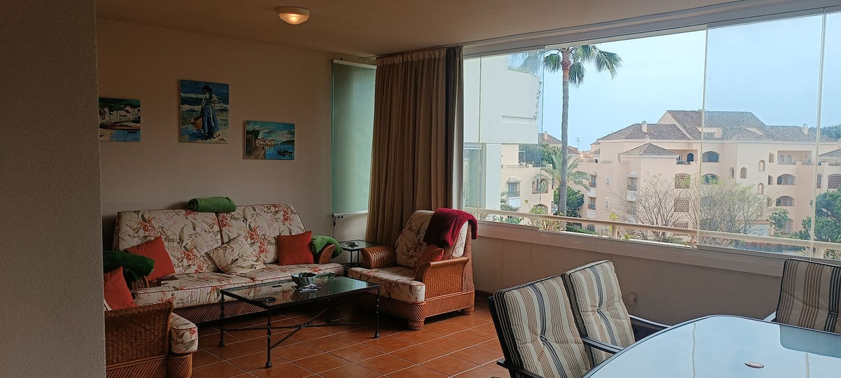 Se vende Apartamento Planta Media de 2 dormitorios en Costa Del Sol, Málaga, España