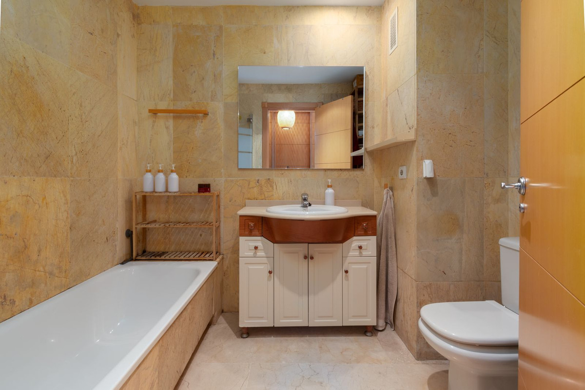 2 Bed Apartment for sale in Benalmadena Costa Del Sol, Málaga, Spain