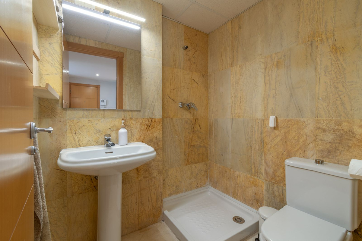 2 Bed Apartment for sale in Benalmadena Costa Del Sol, Málaga, Spain