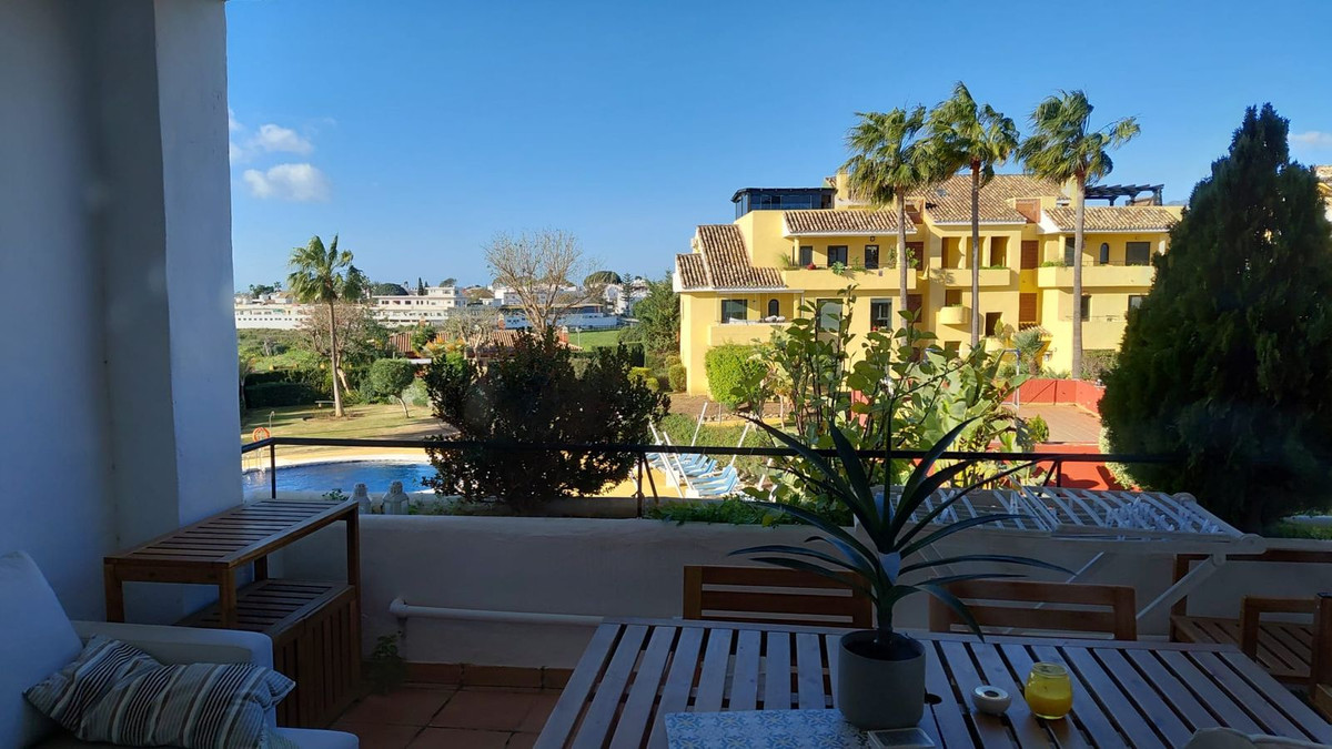 Se vende Apartamento Planta Baja de 2 dormitorios en Costa Del Sol, Málaga, España
