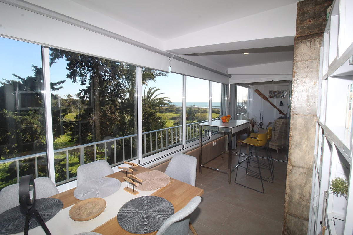 Se vende Apartamento Planta Media de 2 dormitorios en Costa Blanca, Alicante, España