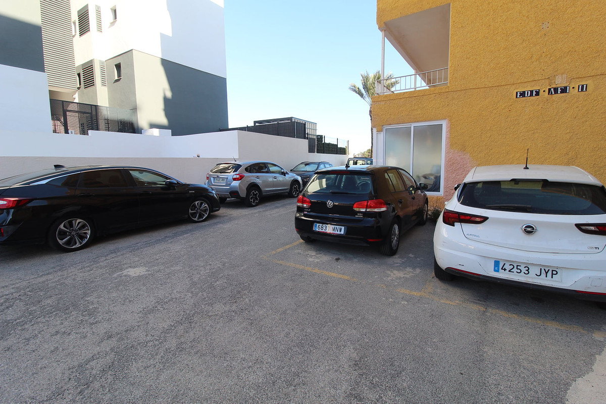 Se vende Apartamento Planta Media de 2 dormitorios en Costa Blanca, Alicante, España