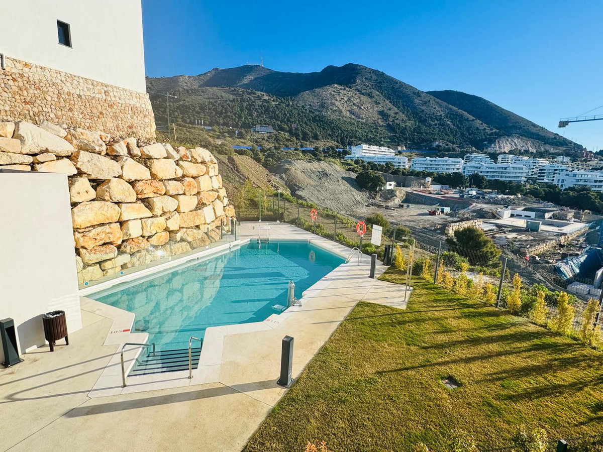 3 Bed Apartment for sale in Fuengirola Costa Del Sol, Málaga, Spain