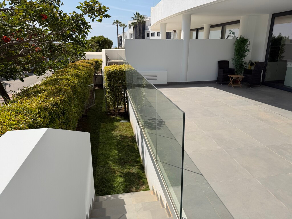 Se vende Apartamento Planta Baja de 2 dormitorios en Costa Del Sol, Málaga, España