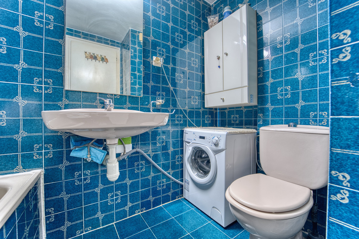 1 Bed Apartment for sale in Marbella Costa Del Sol, Málaga, Spain