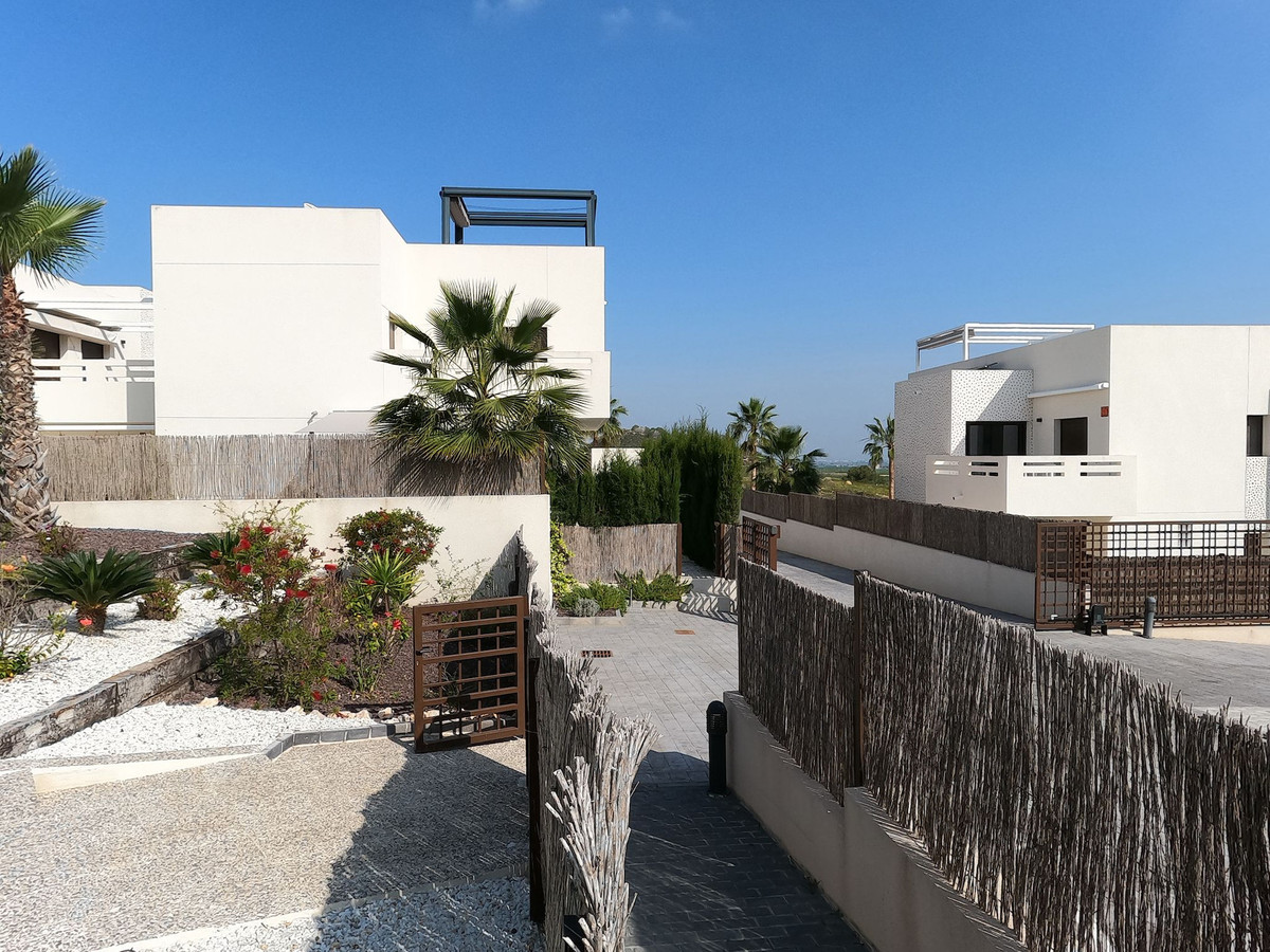 Se vende Apartamento Planta Baja de 2 dormitorios en Costa Blanca, Alicante, España