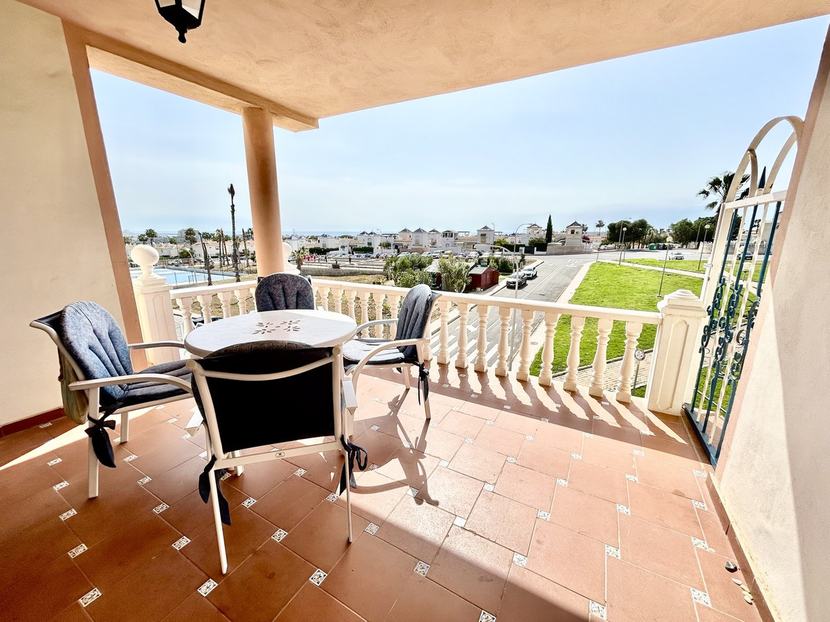 Se vende Apartamento Planta Media de 2 dormitorios en Costa Blanca, Alicante, España
