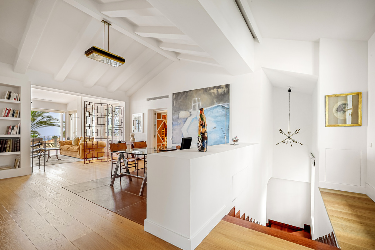 Se vende Villa - Chalet de 6 dormitorios en Costa Del Sol, Málaga, España