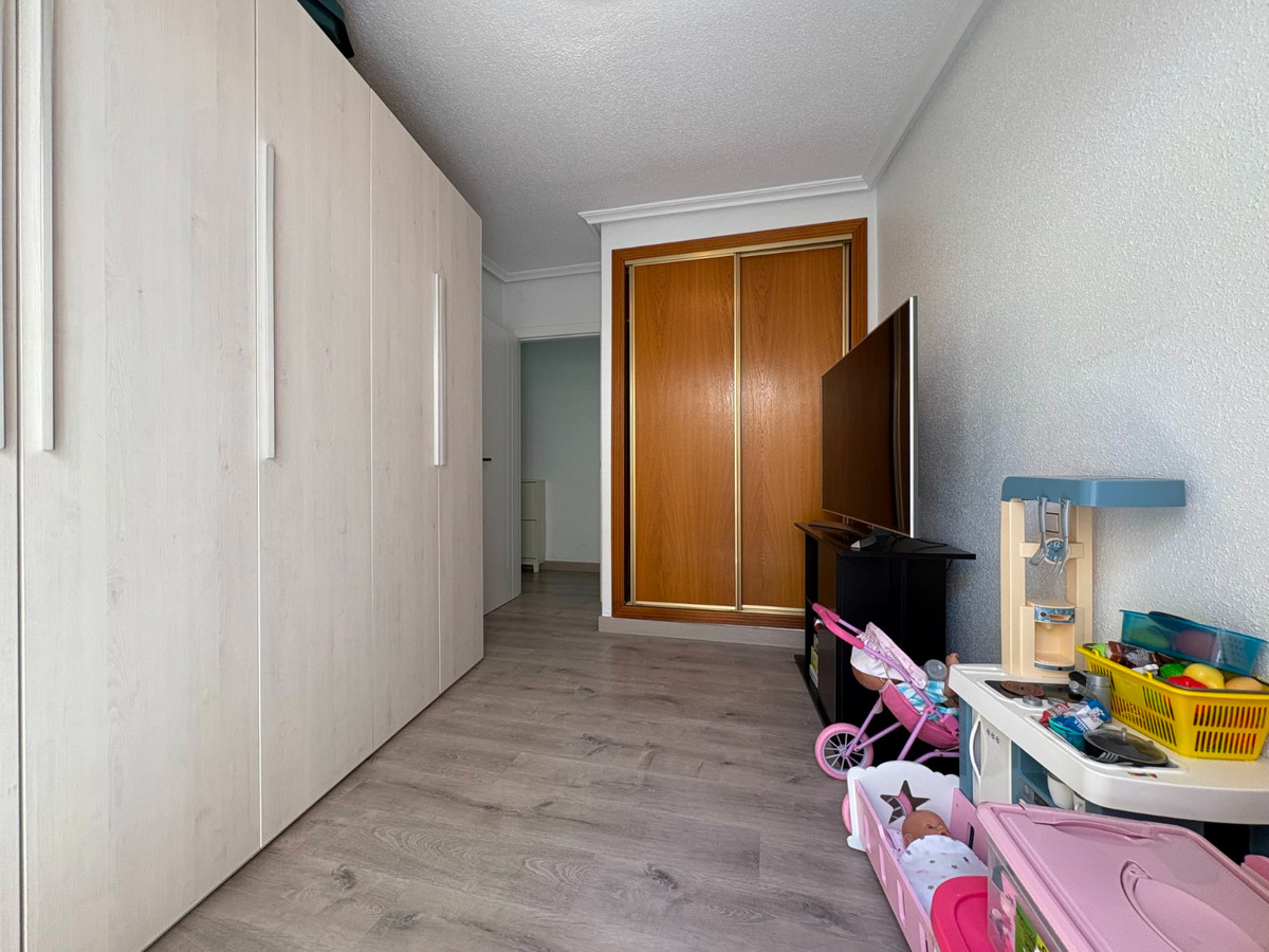 4 Bed Apartment for sale in Torrevieja Costa Blanca, Alicante, Spain