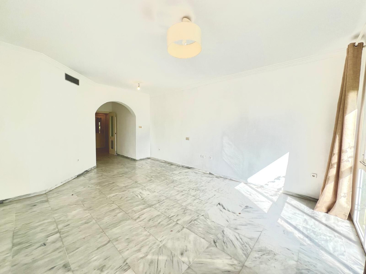 Se vende Apartamento Planta Baja de 3 dormitorios en Costa Del Sol, Málaga, España
