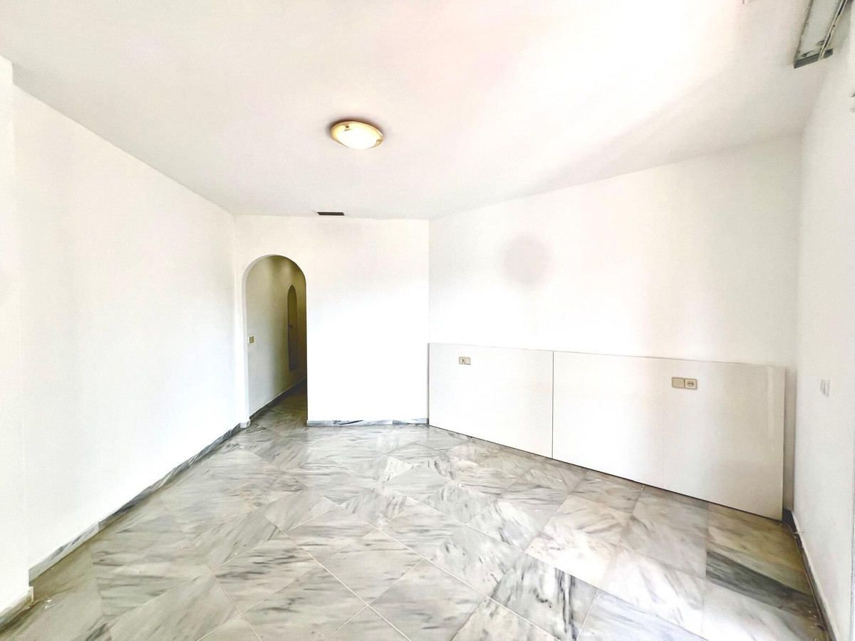 Se vende Apartamento Planta Baja de 3 dormitorios en Costa Del Sol, Málaga, España