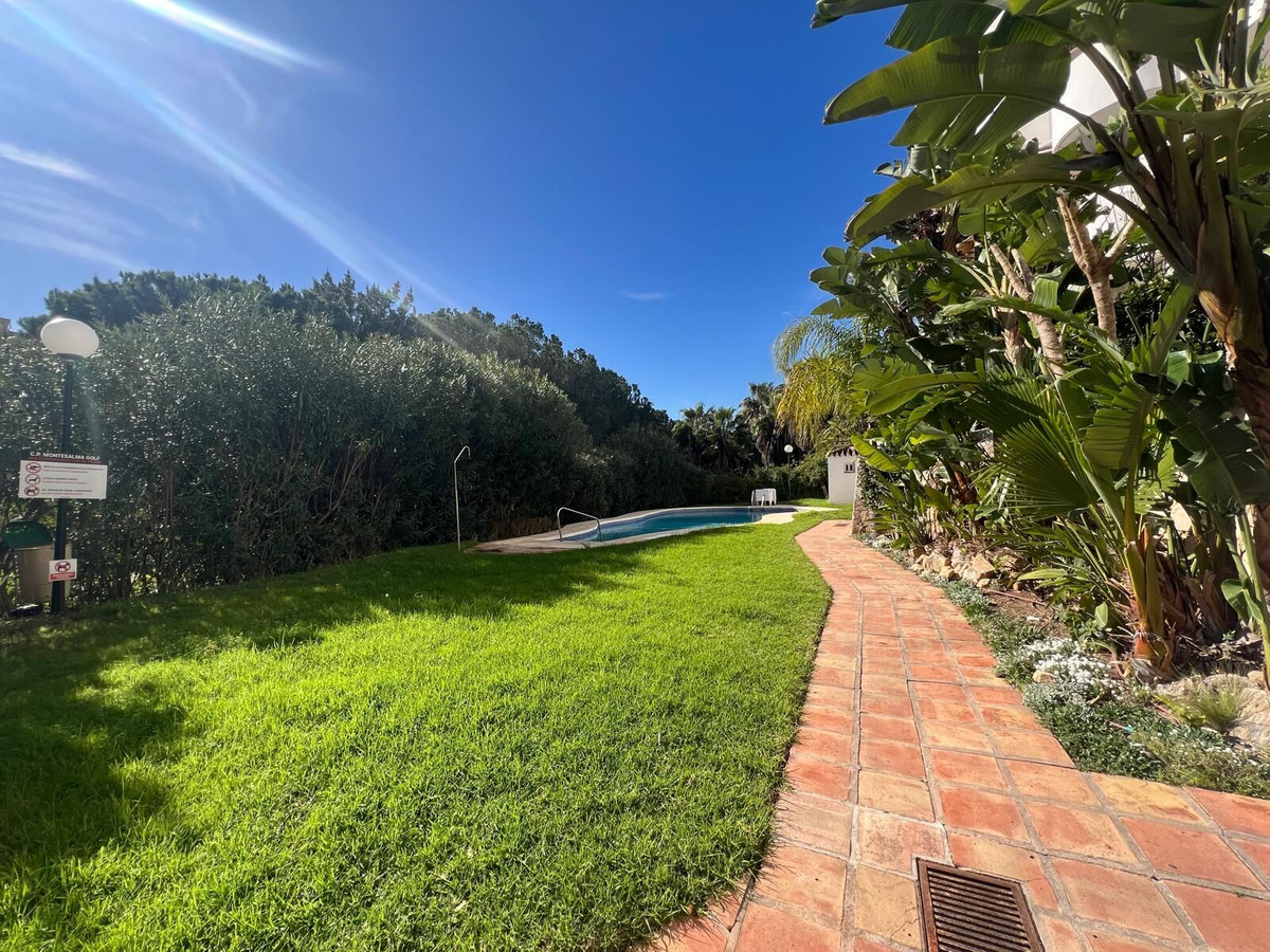 Se vende Apartamento Planta Baja de 3 dormitorios en Costa Del Sol, Málaga, España