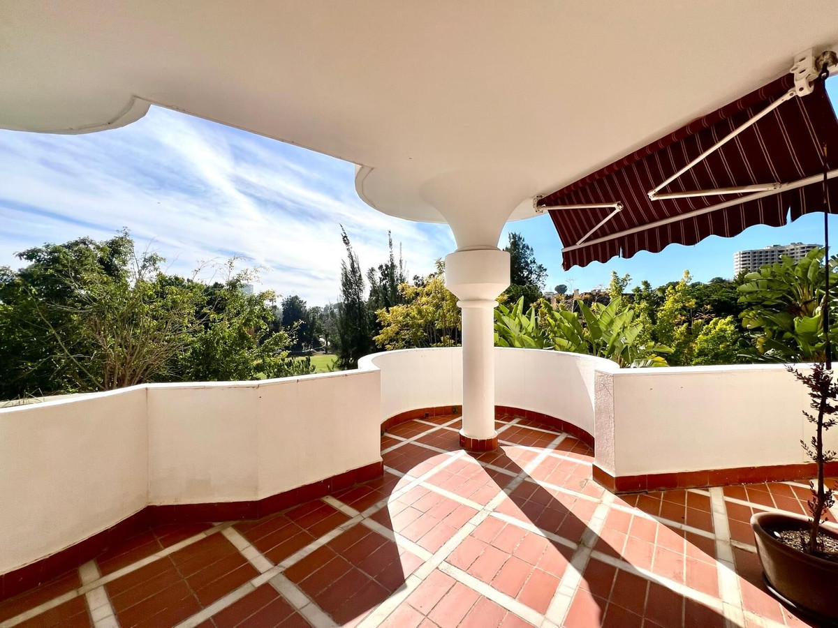Se vende Apartamento Planta Baja de 3 dormitorios en Costa Del Sol, Málaga, España