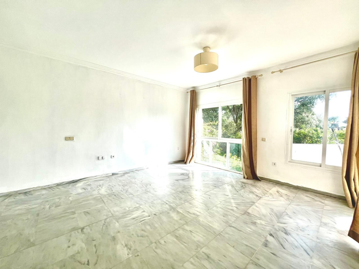 Se vende Apartamento Planta Baja de 3 dormitorios en Costa Del Sol, Málaga, España