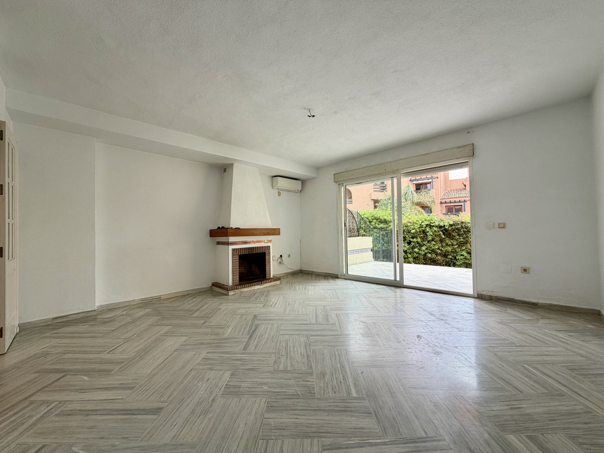 Se vende Adosada de 2 dormitorios en Costa Del Sol, Málaga, España