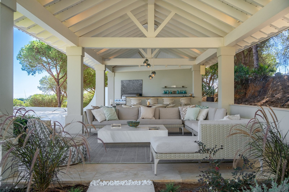 Se vende Villa - Chalet de 7 dormitorios en Costa Del Sol, Cadiz, España