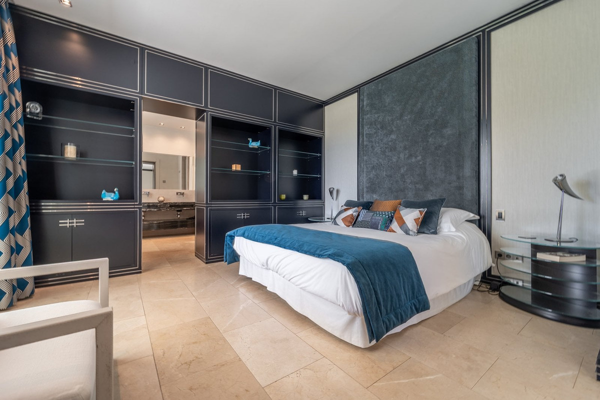Se vende Villa - Chalet de 7 dormitorios en Costa Del Sol, Cadiz, España