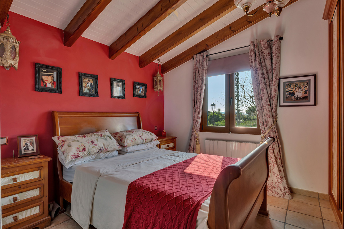 Se vende Villa - Chalet de 6 dormitorios en Costa Blanca, Alicante, España