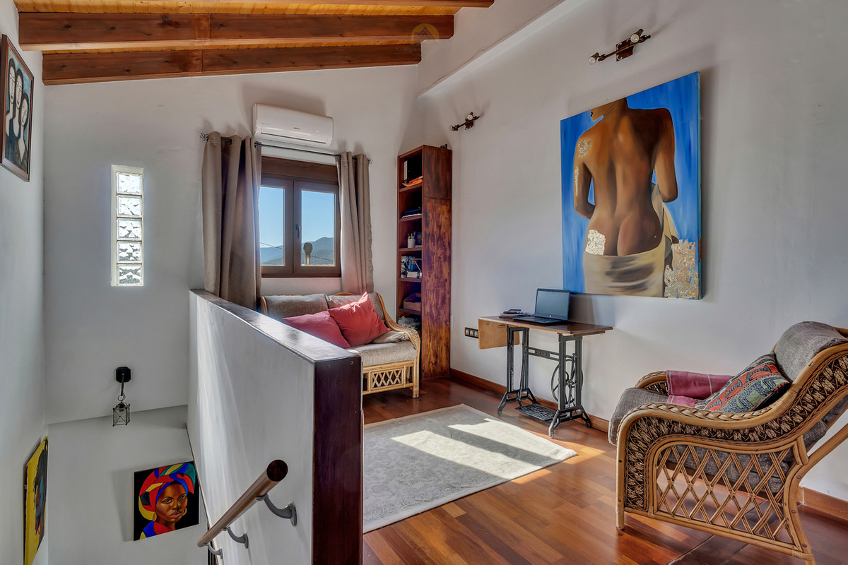 Se vende Villa - Chalet de 6 dormitorios en Costa Blanca, Alicante, España