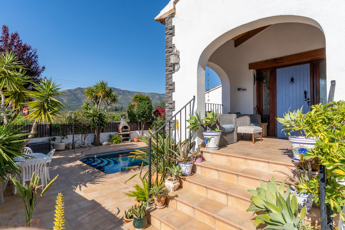 Se vende Villa - Chalet de 6 dormitorios en Costa Blanca, Alicante, España
