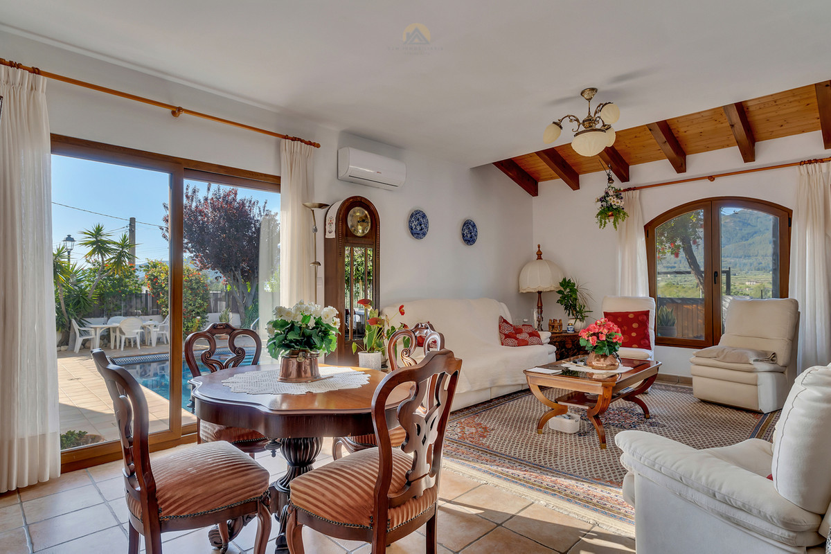 Se vende Villa - Chalet de 6 dormitorios en Costa Blanca, Alicante, España