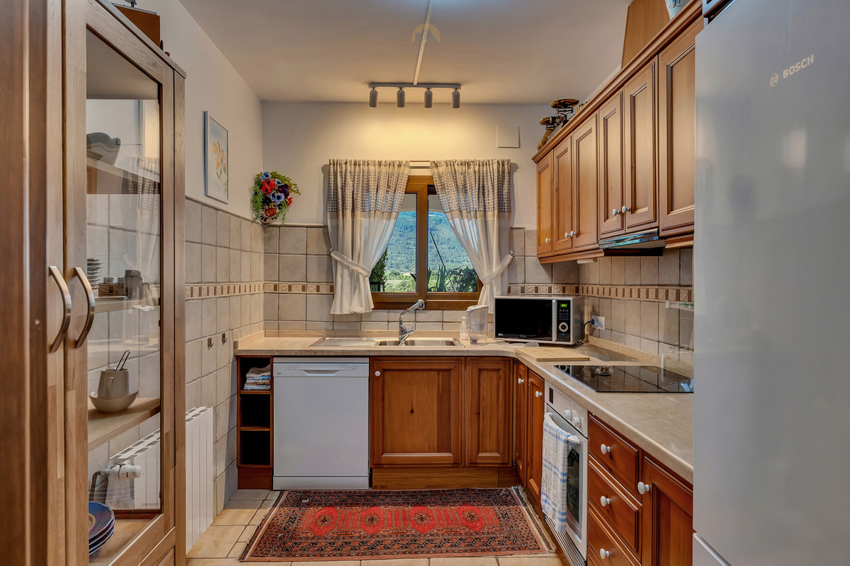 Se vende Villa - Chalet de 6 dormitorios en Costa Blanca, Alicante, España