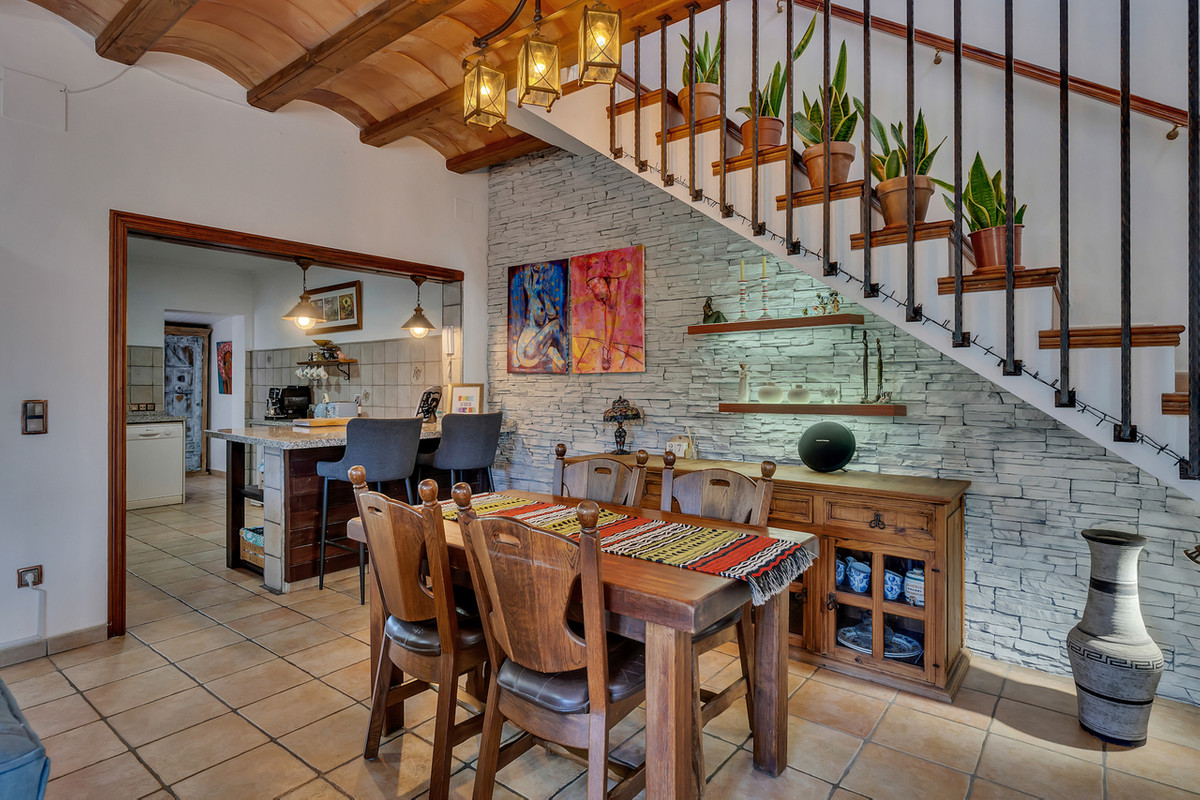 Se vende Villa - Chalet de 6 dormitorios en Costa Blanca, Alicante, España