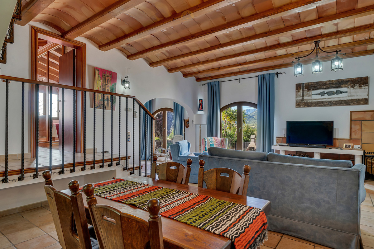 Se vende Villa - Chalet de 6 dormitorios en Costa Blanca, Alicante, España