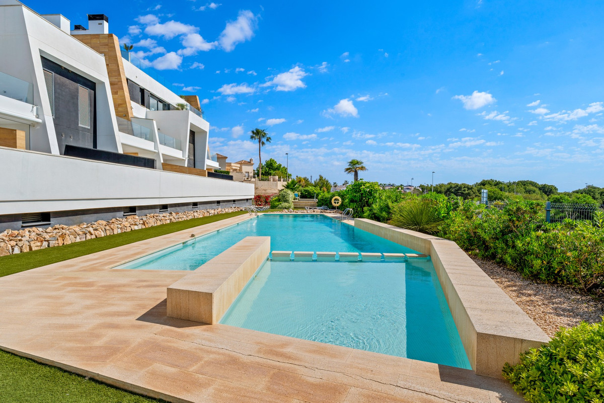 2 Bed Apartment for sale in Villamartin Costa Blanca, Alicante, Spain