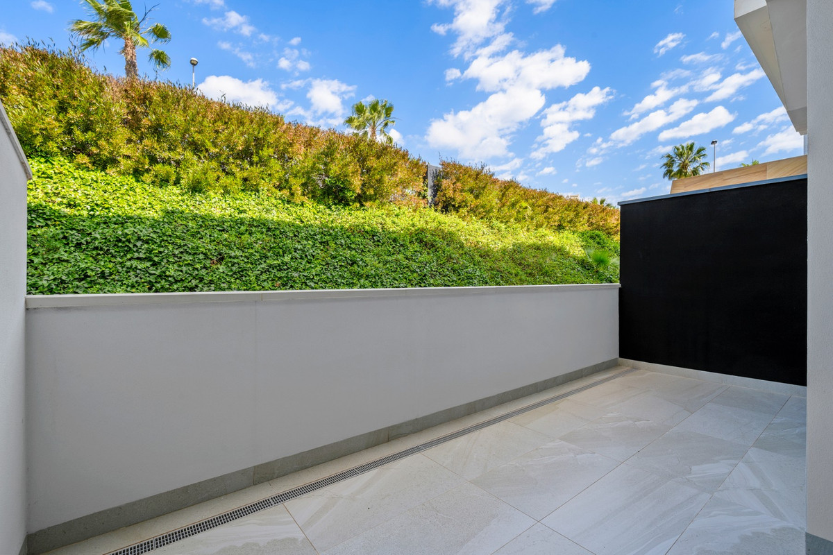 2 Bed Apartment for sale in Villamartin Costa Blanca, Alicante, Spain