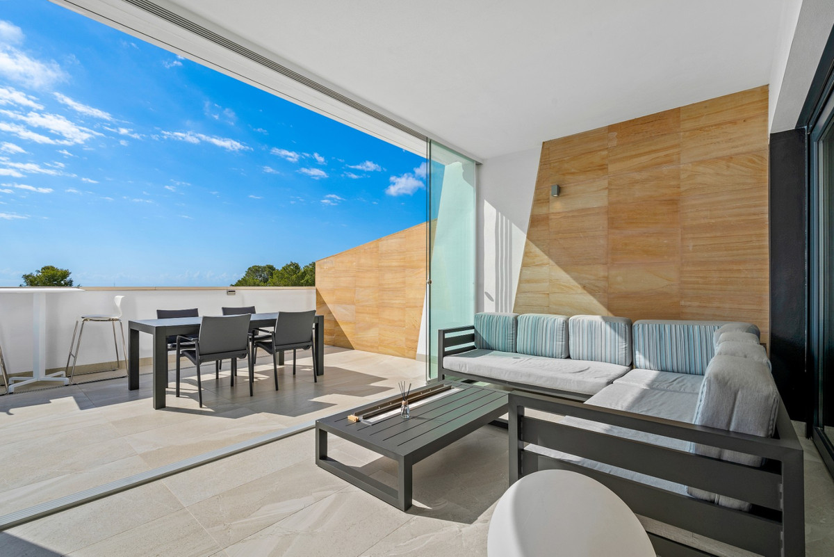 2 Bed Apartment for sale in Villamartin Costa Blanca, Alicante, Spain