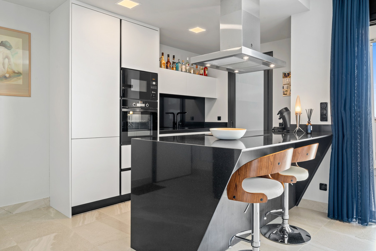 2 Bed Apartment for sale in Villamartin Costa Blanca, Alicante, Spain