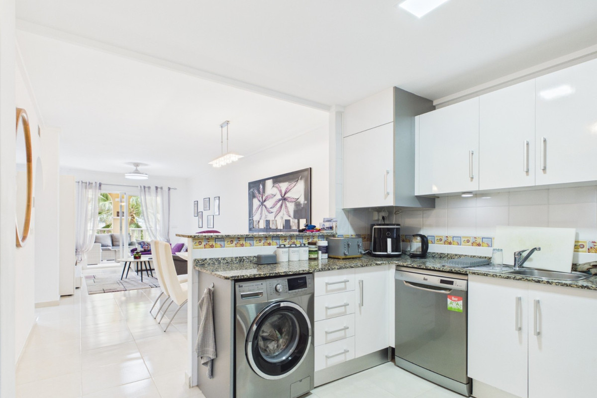 Se vende Apartamento Planta Media de 3 dormitorios en Costa Calida, Murcia, España