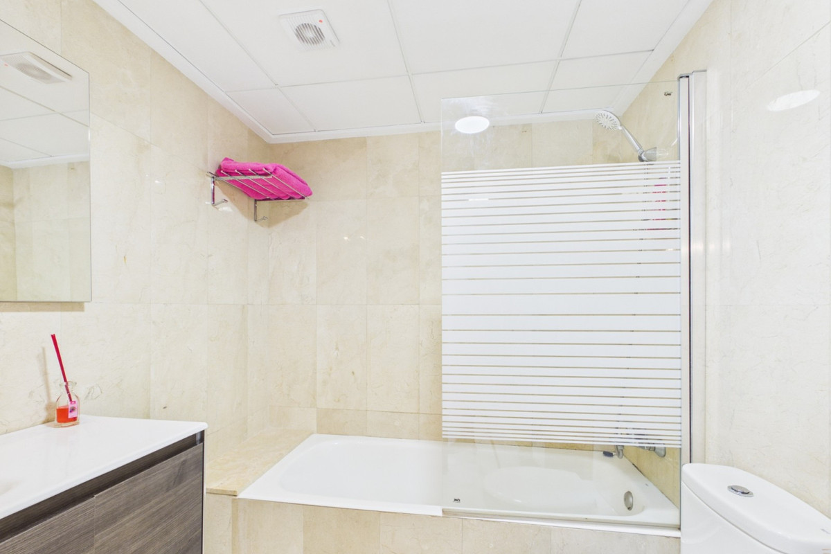 Se vende Apartamento Planta Media de 3 dormitorios en Costa Calida, Murcia, España