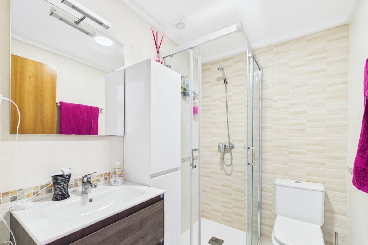 Se vende Apartamento Planta Media de 3 dormitorios en Costa Calida, Murcia, España