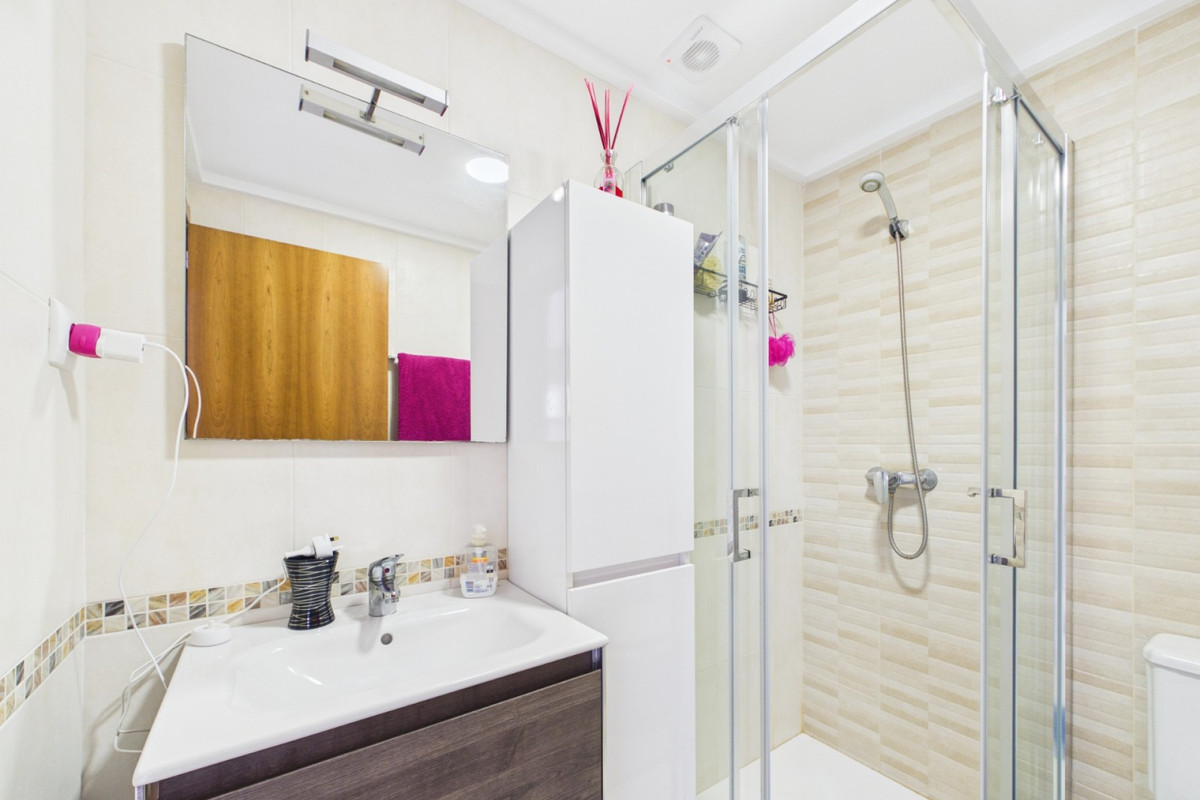 Se vende Apartamento Planta Media de 3 dormitorios en Costa Calida, Murcia, España