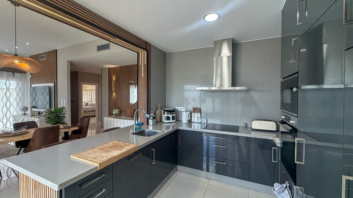 Se vende Villa - Chalet de 5 dormitorios en Costa Blanca, Alicante, España