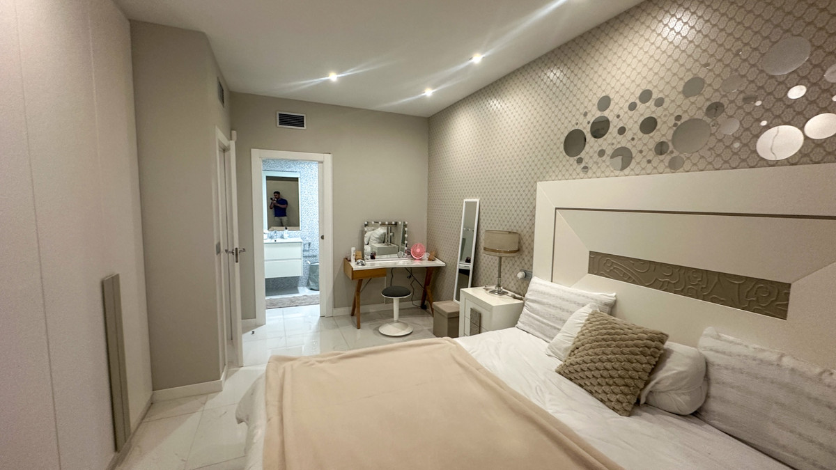 Se vende Villa - Chalet de 5 dormitorios en Costa Blanca, Alicante, España