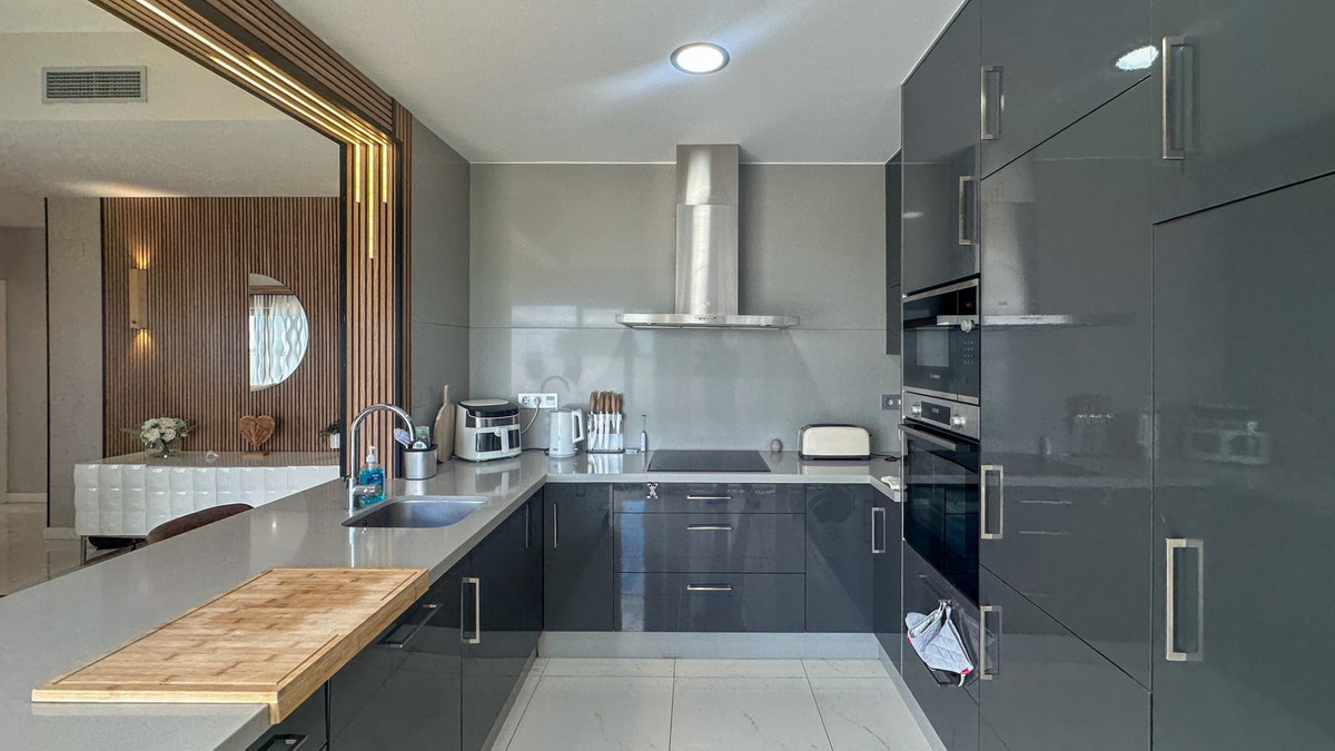 Se vende Villa - Chalet de 5 dormitorios en Costa Blanca, Alicante, España