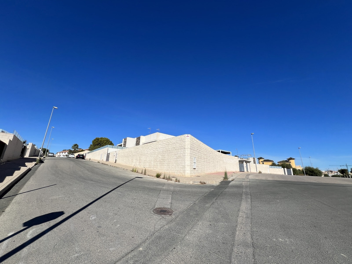 Se vende Villa - Chalet de 5 dormitorios en Costa Blanca, Alicante, España