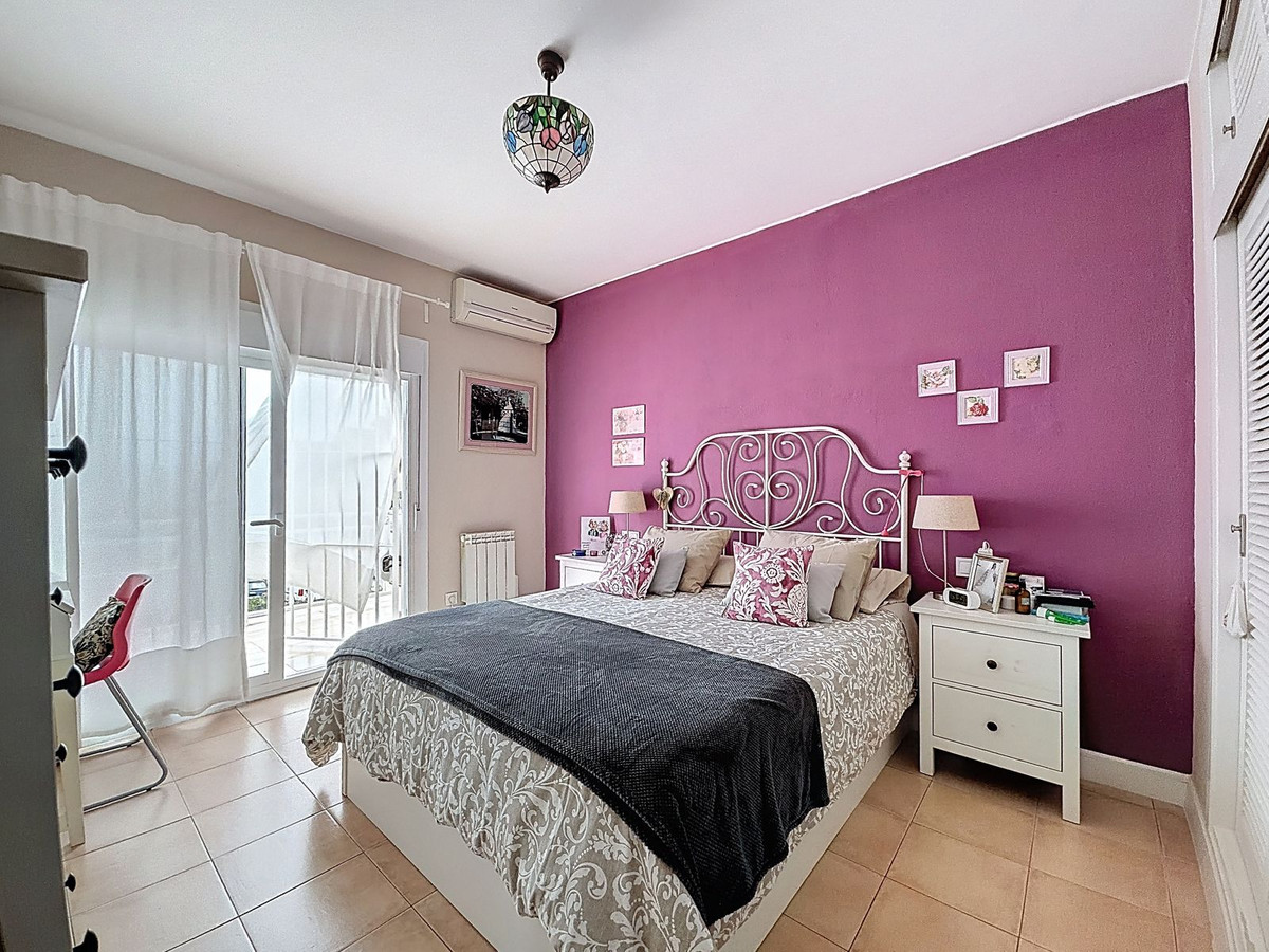 4 Bed Townhouse for sale in Nagüeles Costa Del Sol, Málaga, Spain