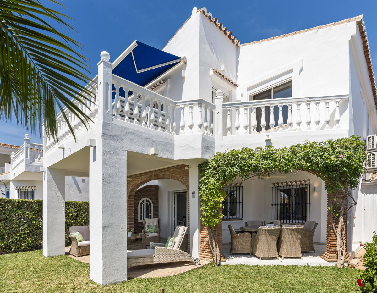 3 Bed Townhouse for sale in El Chaparral Costa Del Sol, Málaga, Spain