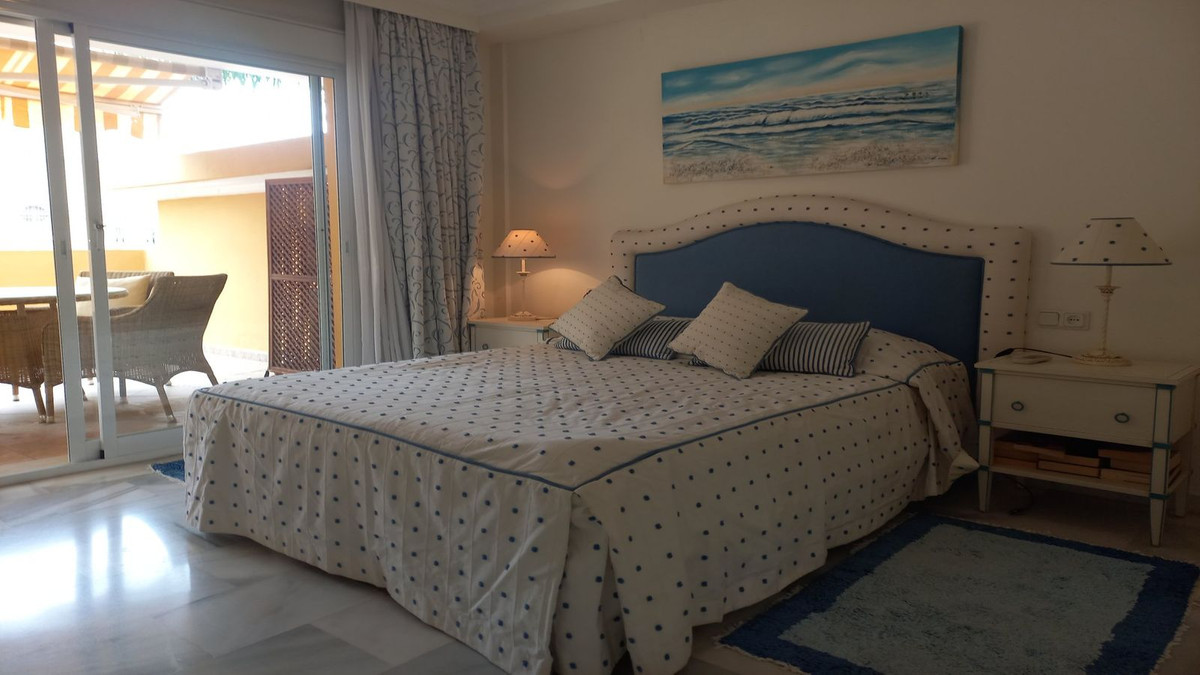 3 Bed Apartment for sale in Elviria Costa Del Sol, Málaga, Spain