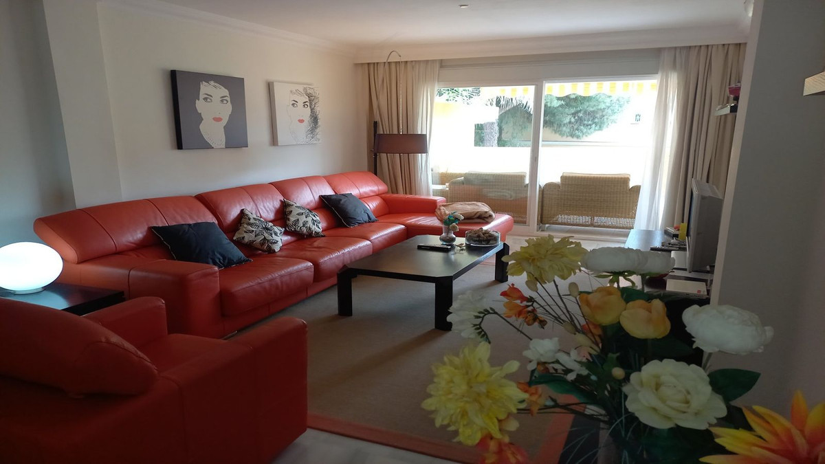 3 Bed Apartment for sale in Elviria Costa Del Sol, Málaga, Spain